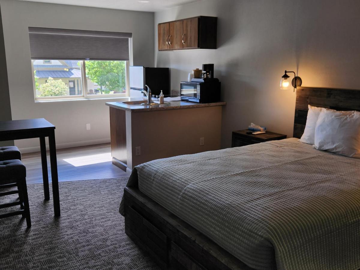Aquarius Inn Bicknell Εξωτερικό φωτογραφία