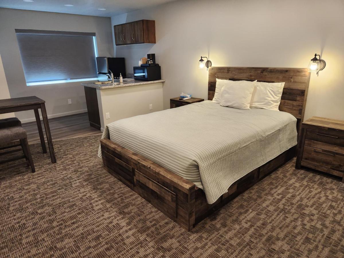 Aquarius Inn Bicknell Εξωτερικό φωτογραφία